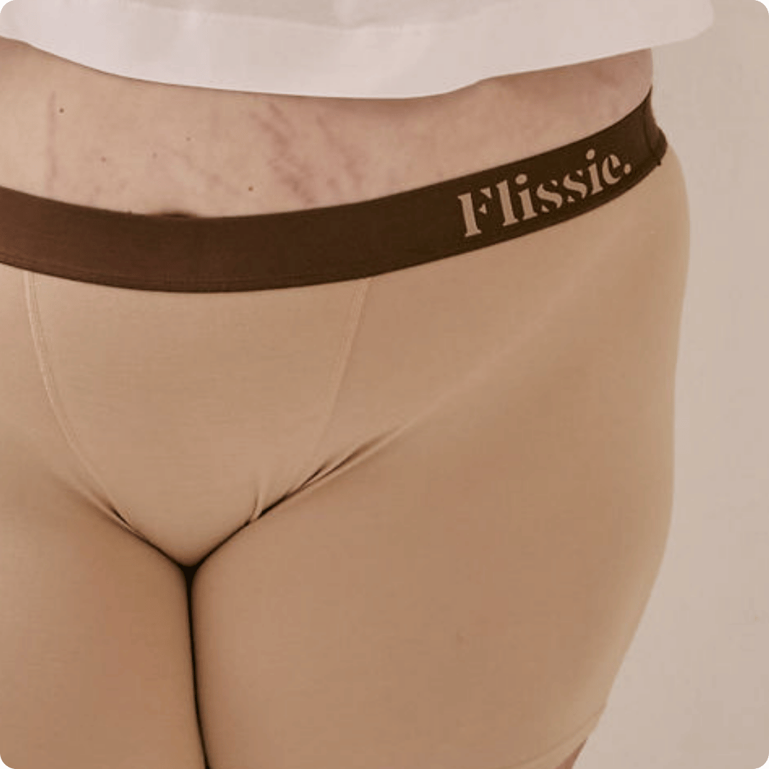 Anti-dig waistband on women's boxer shorts